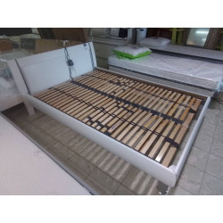 CADRE DE LIT 140X200 BLANC AVEC SOMMIERS A LATTES 