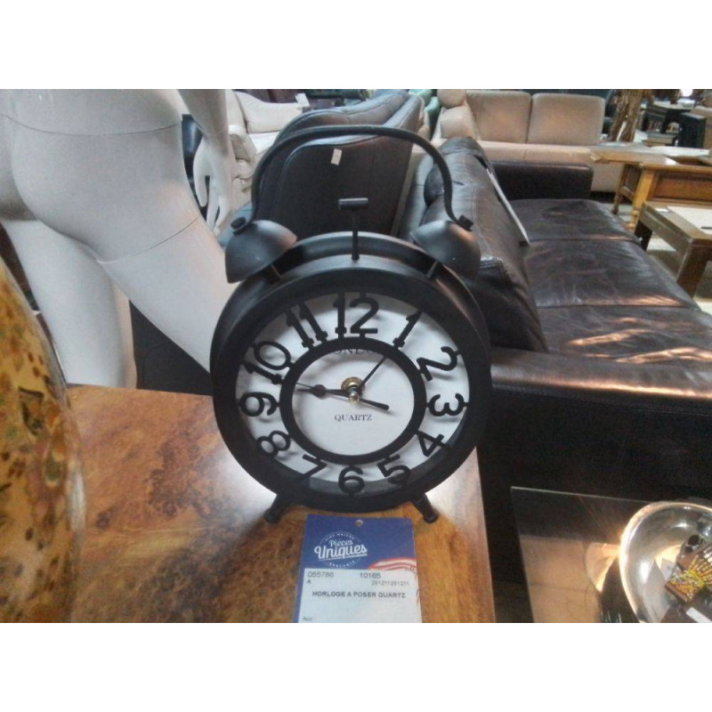HORLOGE A POSER QUARTZ