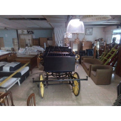 VOITURE HIPPOMOBILE STYLE CALECHE