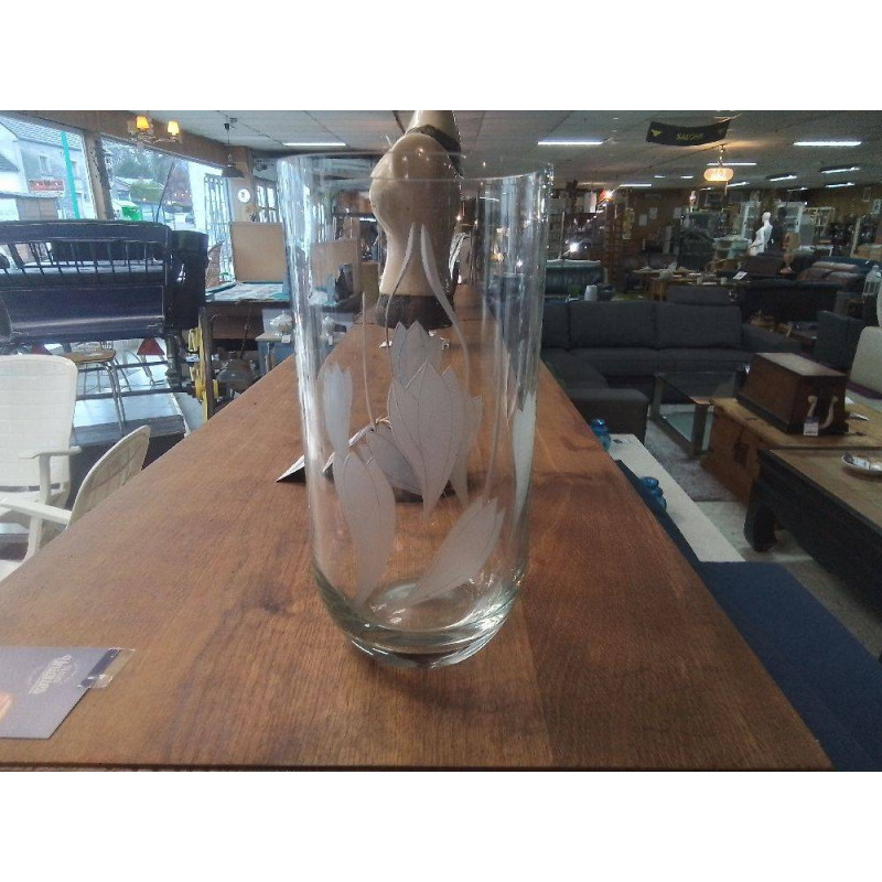 VASE EN DEMI CRISTAL 