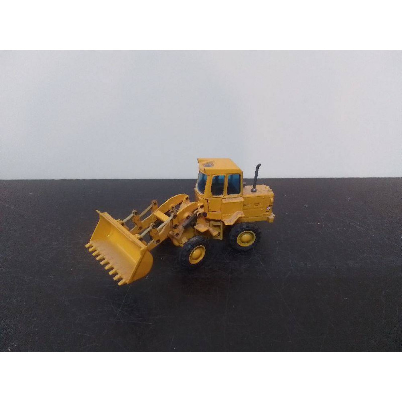 VEHICULE CHANTIER CHARGEUSE CATERPILLAR 920 JOAL