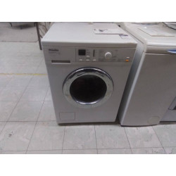 MACHINE A LAVER MIELE...