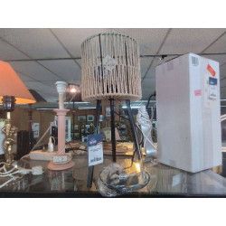 LAMPE DE SALON TREPIED NOIR...