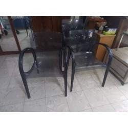 CHAISE A ACCOUDOIRS...