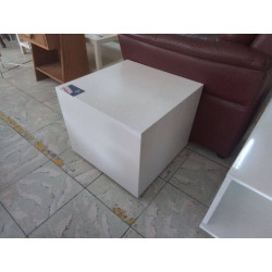 TABLE BASSE CARREE BLANCHE 