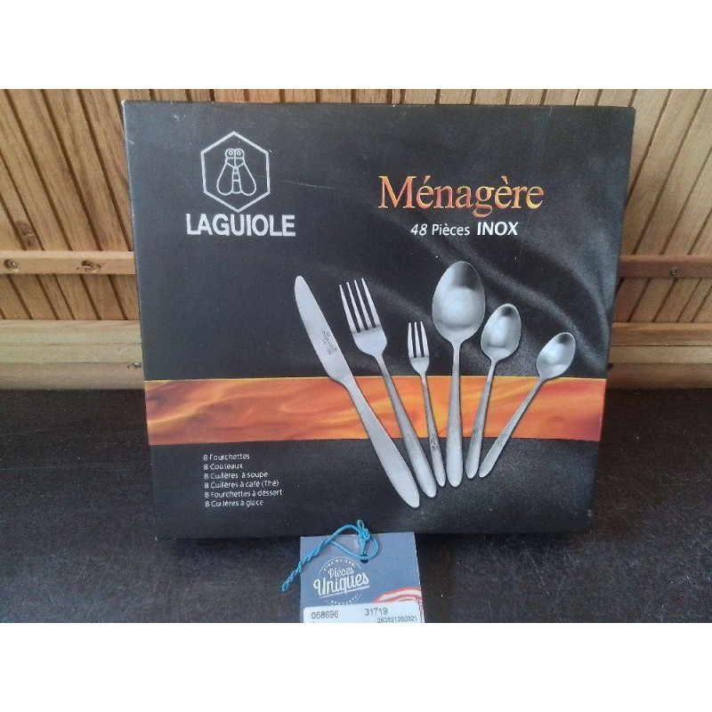 MENAGERE 8 PERSONNES LAGUIOLE