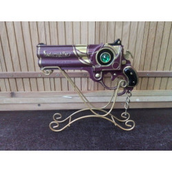 FIGURINE PISTOLET...