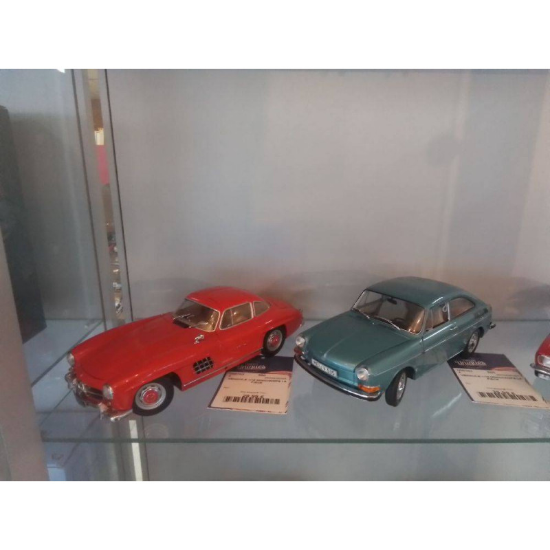 VEHICULE 1/18 MINICHAMPS LA PIECE