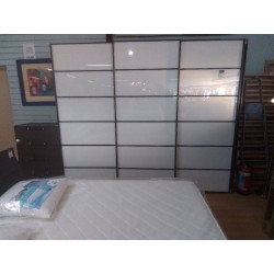 GARDE ROBES 3 PORTES...