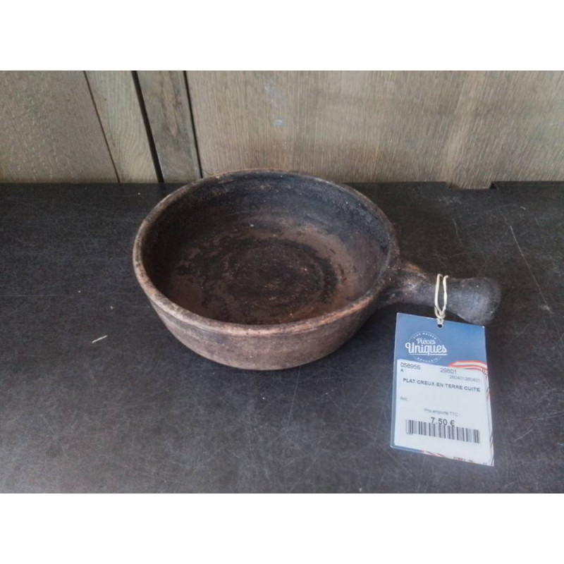 PLAT CREUX EN TERRE CUITE