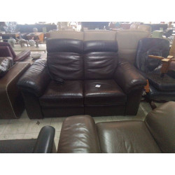 CANAPE 2 PLACES DONT 1...