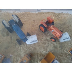 TRACTEUR 1/16 LA PIECE