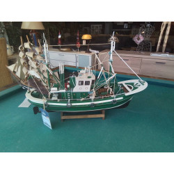 MAQUETTE CHALUTIER VERT
