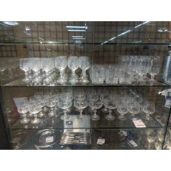 SERVICE EN CRISTAL 83 PIECES
