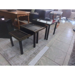 ENSEMBLE DE 3 TABLES...