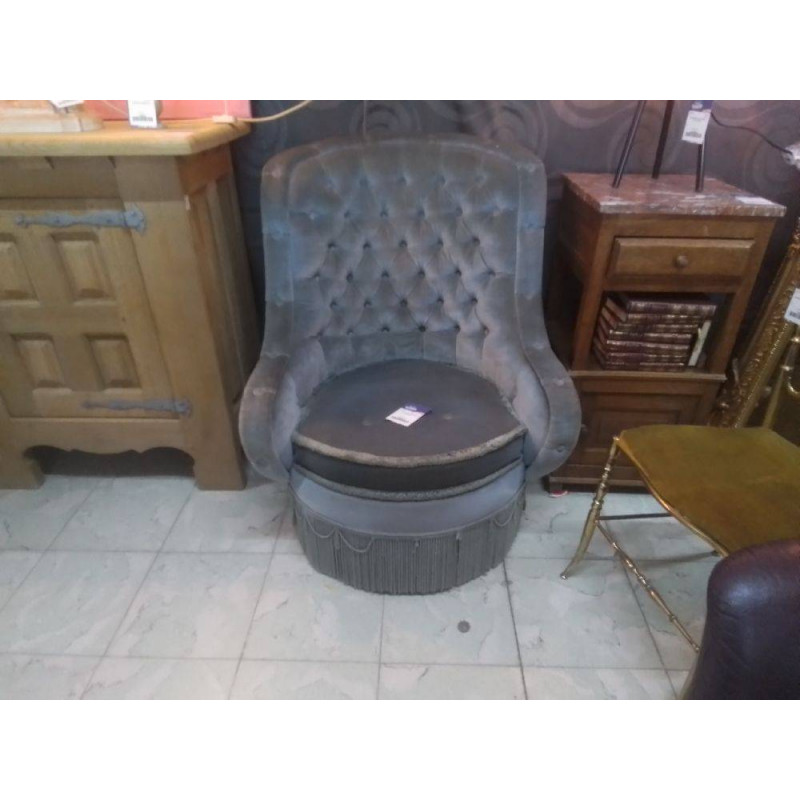 FAUTEUIL CAPITONNE EN VELOURS