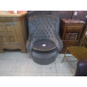 FAUTEUIL CAPITONNE EN VELOURS