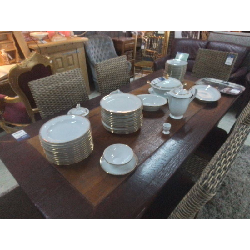SERVICE A DINER PORCELAINE DE LIMOGES CHASTAGNER BORD DORE