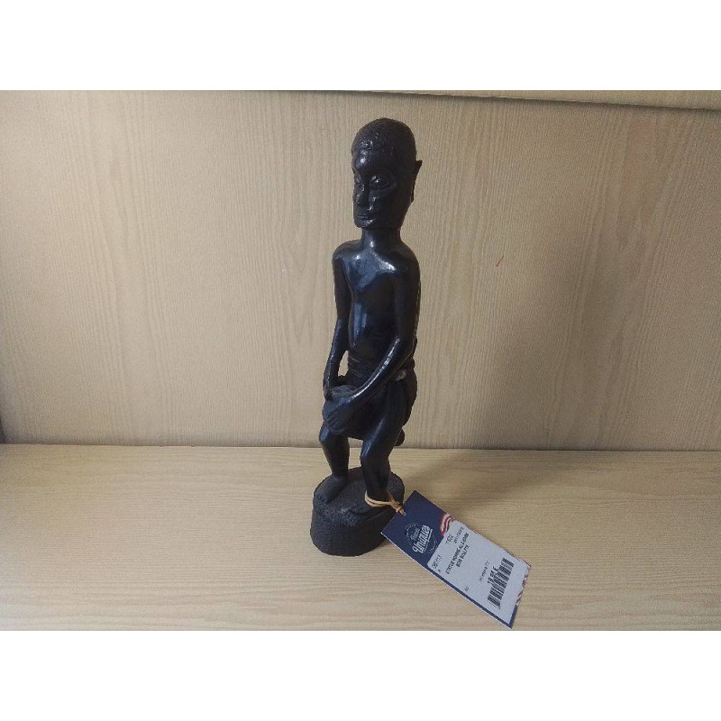 STATUE HOMME AU DJEMBE BOIS SCULPTE