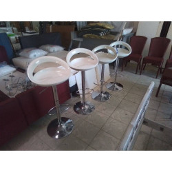 SERIE DE 4 TABOURETS...
