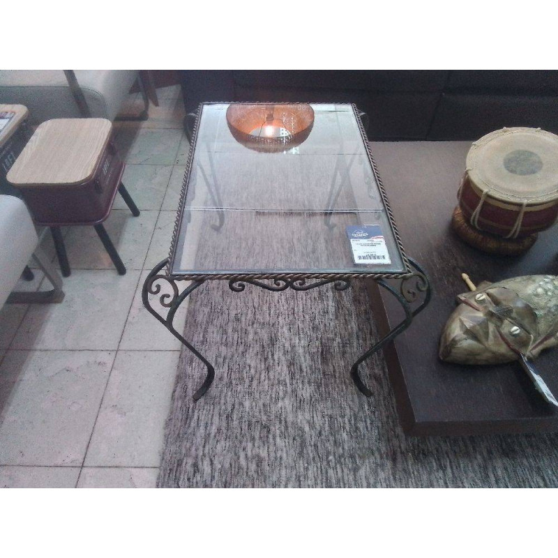 TABLE BASSE FER FORGE DESSUS VERRE