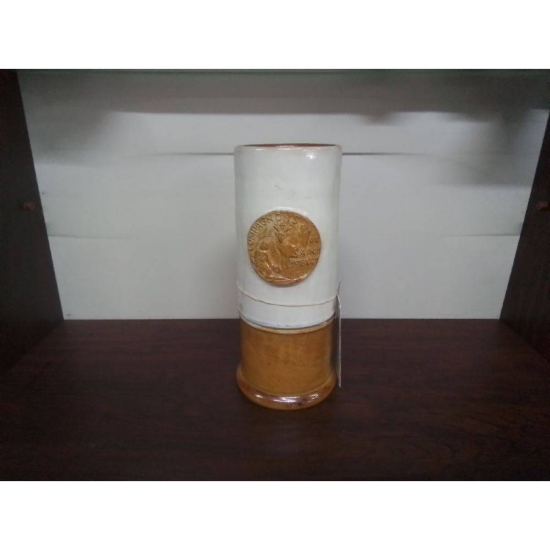 VASE GRES D ART GREGOIRE 25CM THEME COMPAGNONS DE SAINT HUBERT