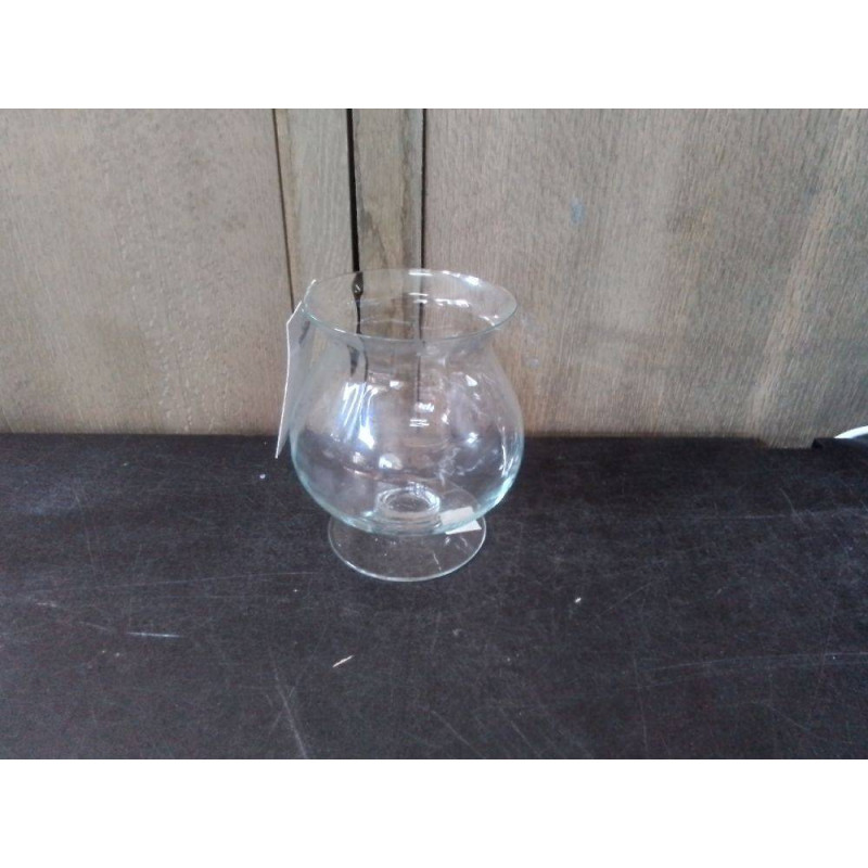 VASE EN VERRE