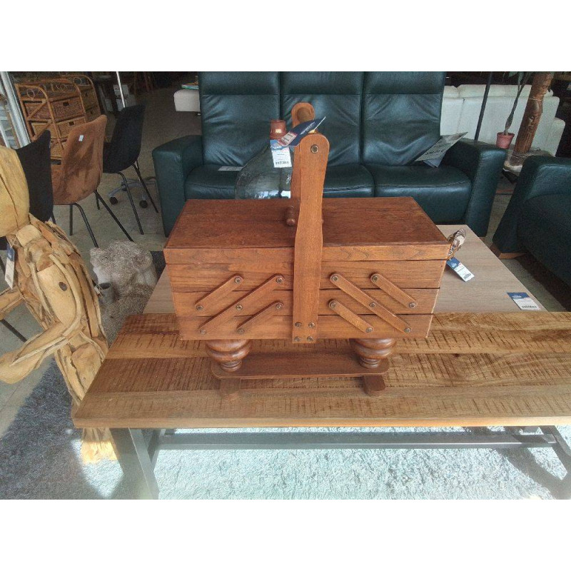 COUSETTE EN BOIS