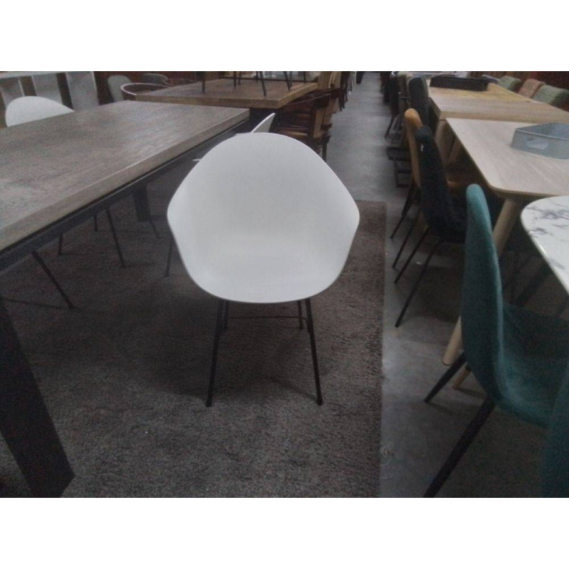 SERIE DE 4 CHAISES COQUE BLANCHE