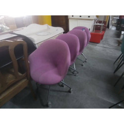 SERIE DE 4 CHAISES A ROULETTES TISSU MAUVE