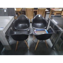 SERIE DE 4 CHAISES COQUE NOIRE