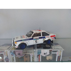 FORT ESCORT RS1800 1/18 SUN...