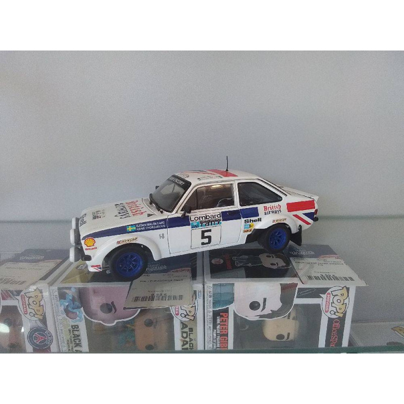 FORT ESCORT RS1800 1/18 SUN STAR